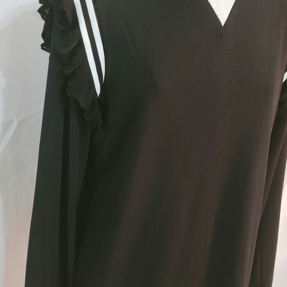 Blouse - Picture 2 of 6